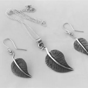 Art Deco Leaves