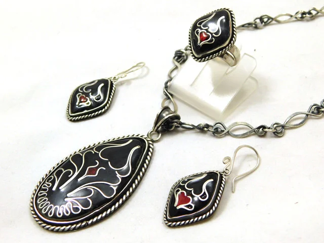 Set bijuterii „Lalele Negre” – email pe argint